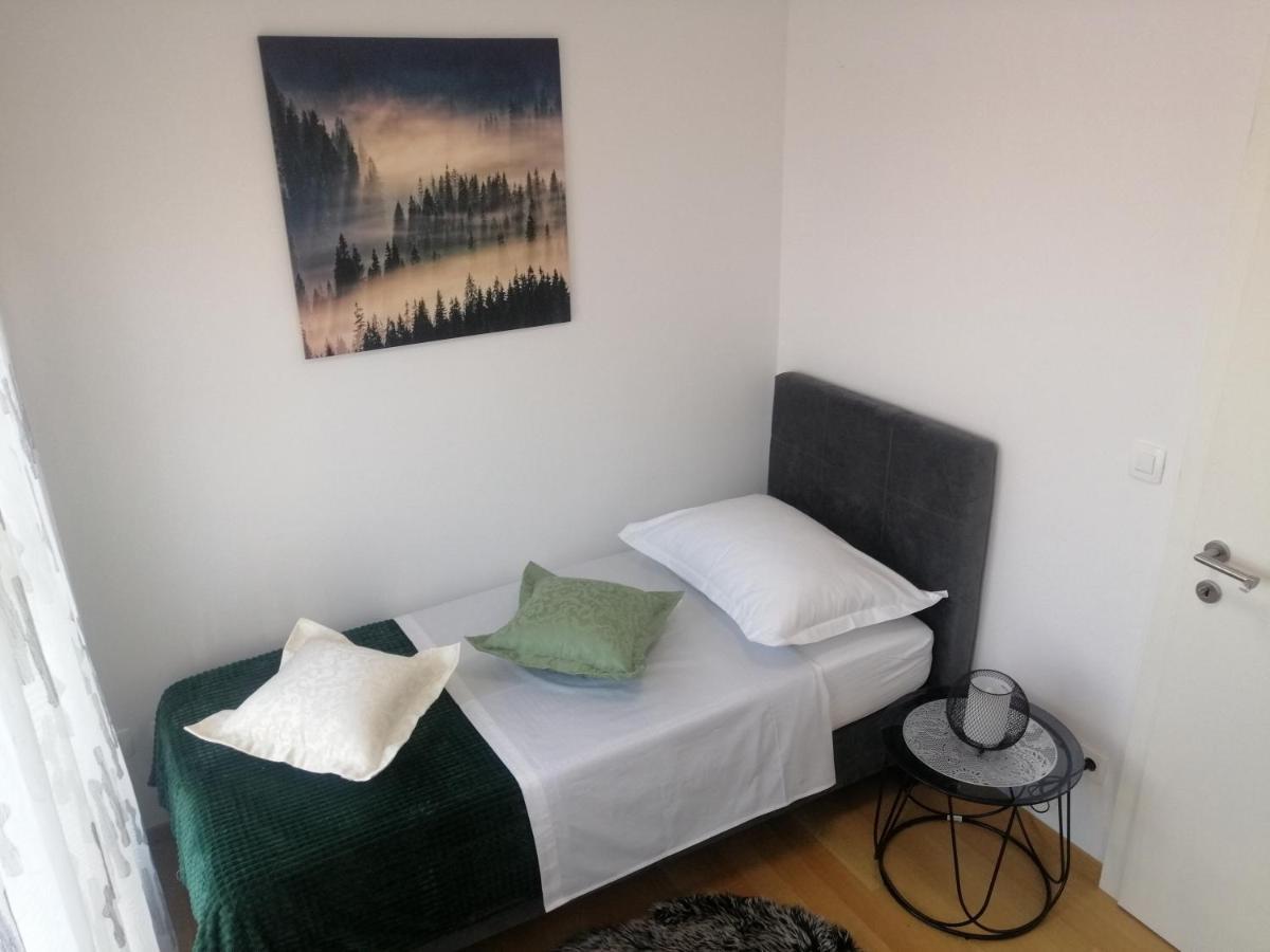 Luxury Apartment Queen Solin Luaran gambar